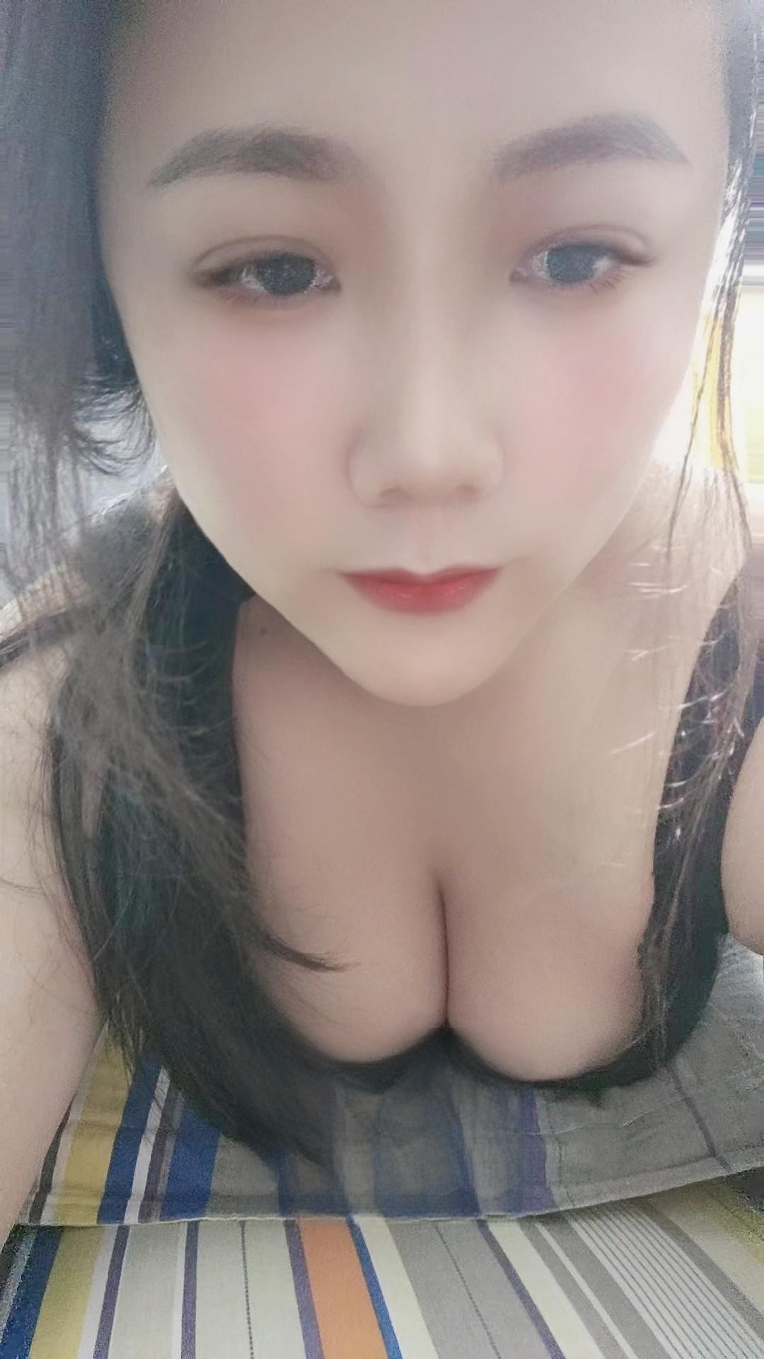 龙华莞式小少妇